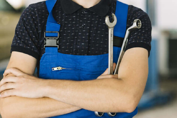 AI and Field Service Techs: The Future of Jobs